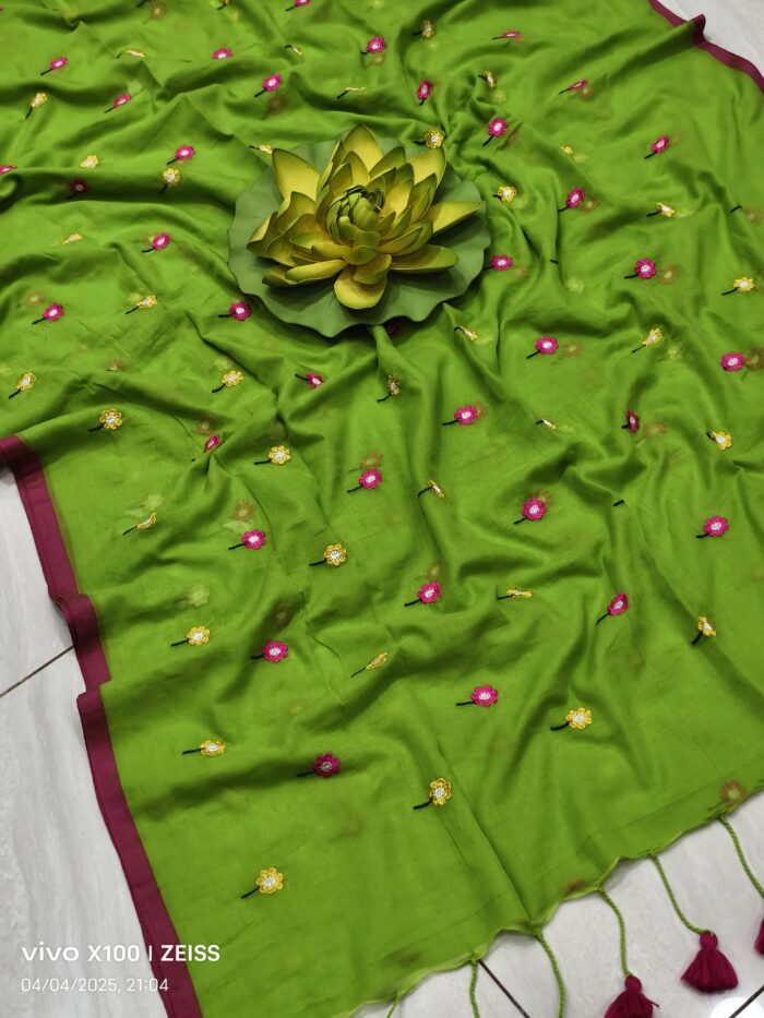 Mul Cotton with Allover Phool Embroidery Saree
