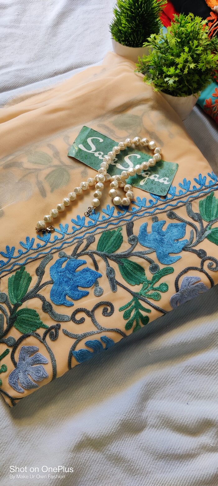 Kashmiri Georgette  Peach Shade Saree With Aari Embroidery and Blouse (Copy)