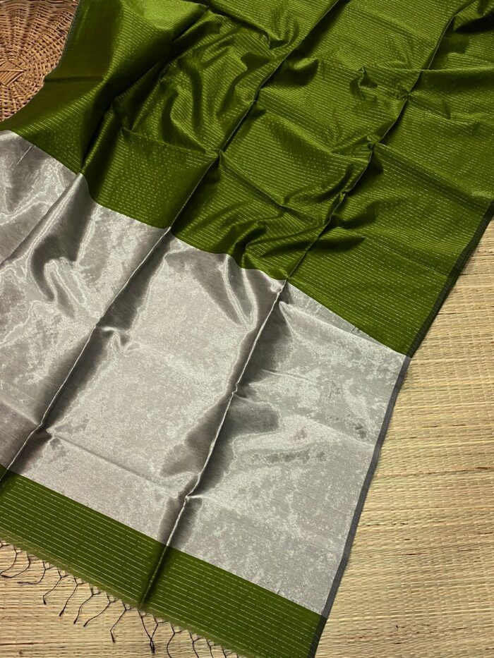 Maheshwari Handloom Zari Piping Border Zari Stripe Sarees