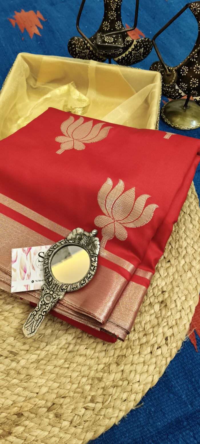 Red Soft Mashru Silk Saree with lotus Weaving