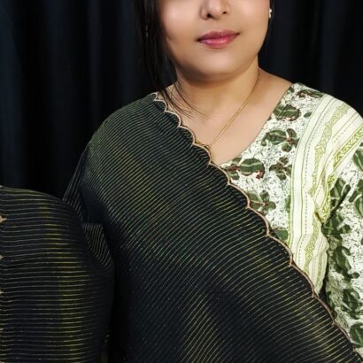 Black Pure Mul Cotton Bengal Handloom Saree with Scalloped Zari Border
