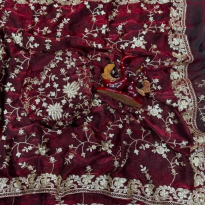 Sequence Saree with Zari Embroidery Work
