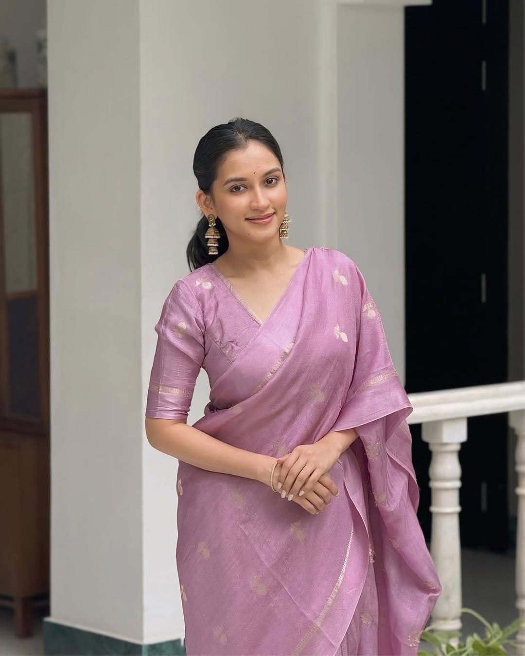 Lilac khadi silk saree with satin border and jacquard leaf design