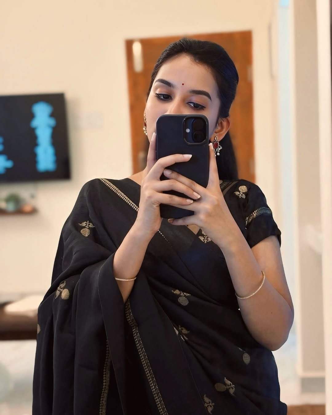 khadi silk saree with satin border and jacquard leaf design