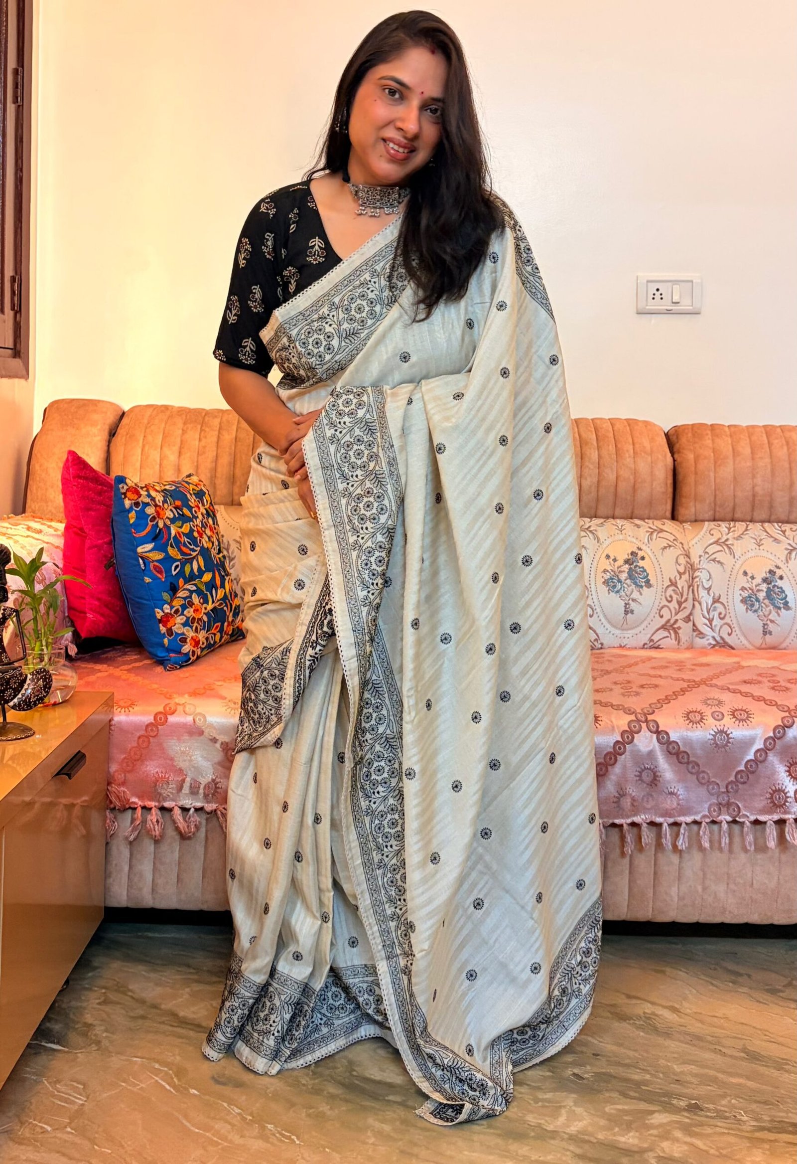 Pearl Pure Tussar silk saree with black embroidery, lace border and running blouse piece